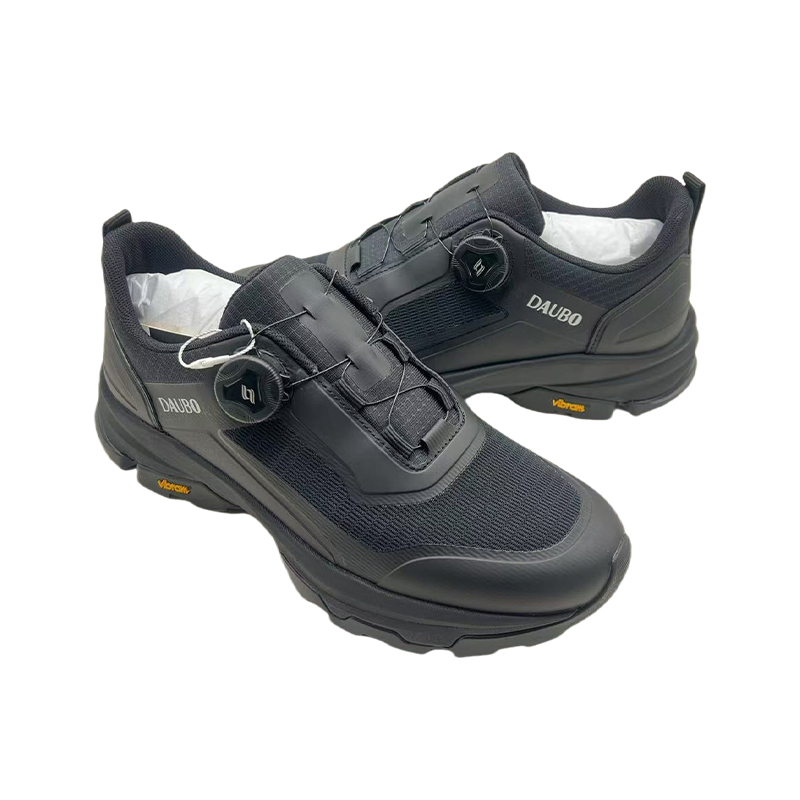 How do sports shoes make your feet not tired even after walking for a long time?